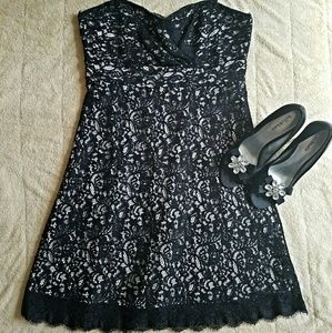 Black Lace LBD cocktail dress! Sz. 14