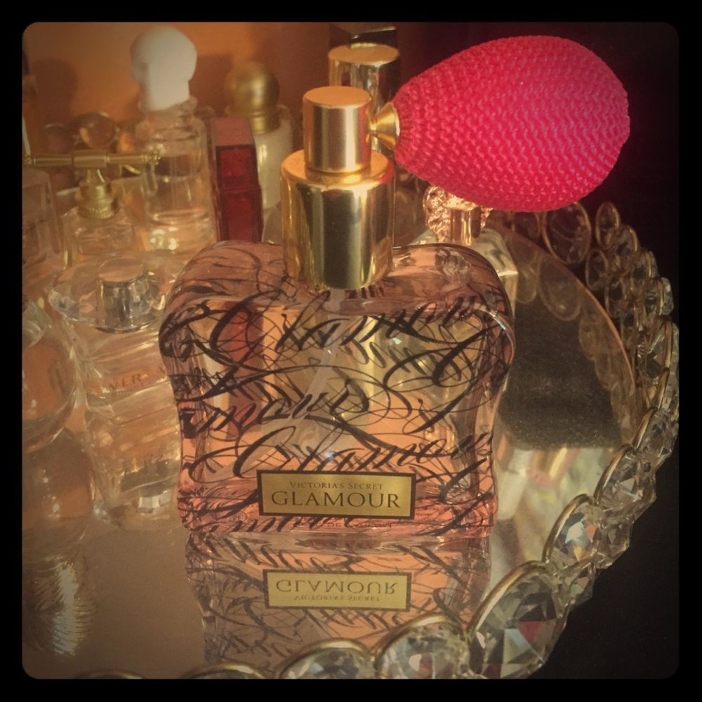 VS Glamour perfume