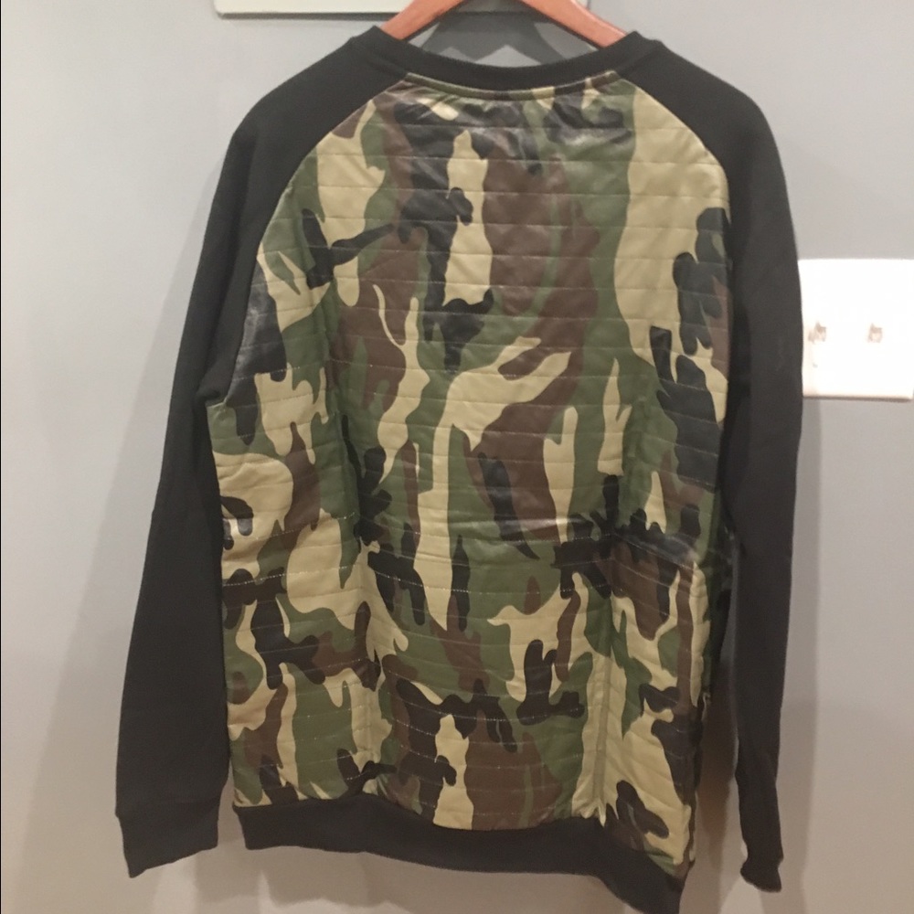 10 deep sweater