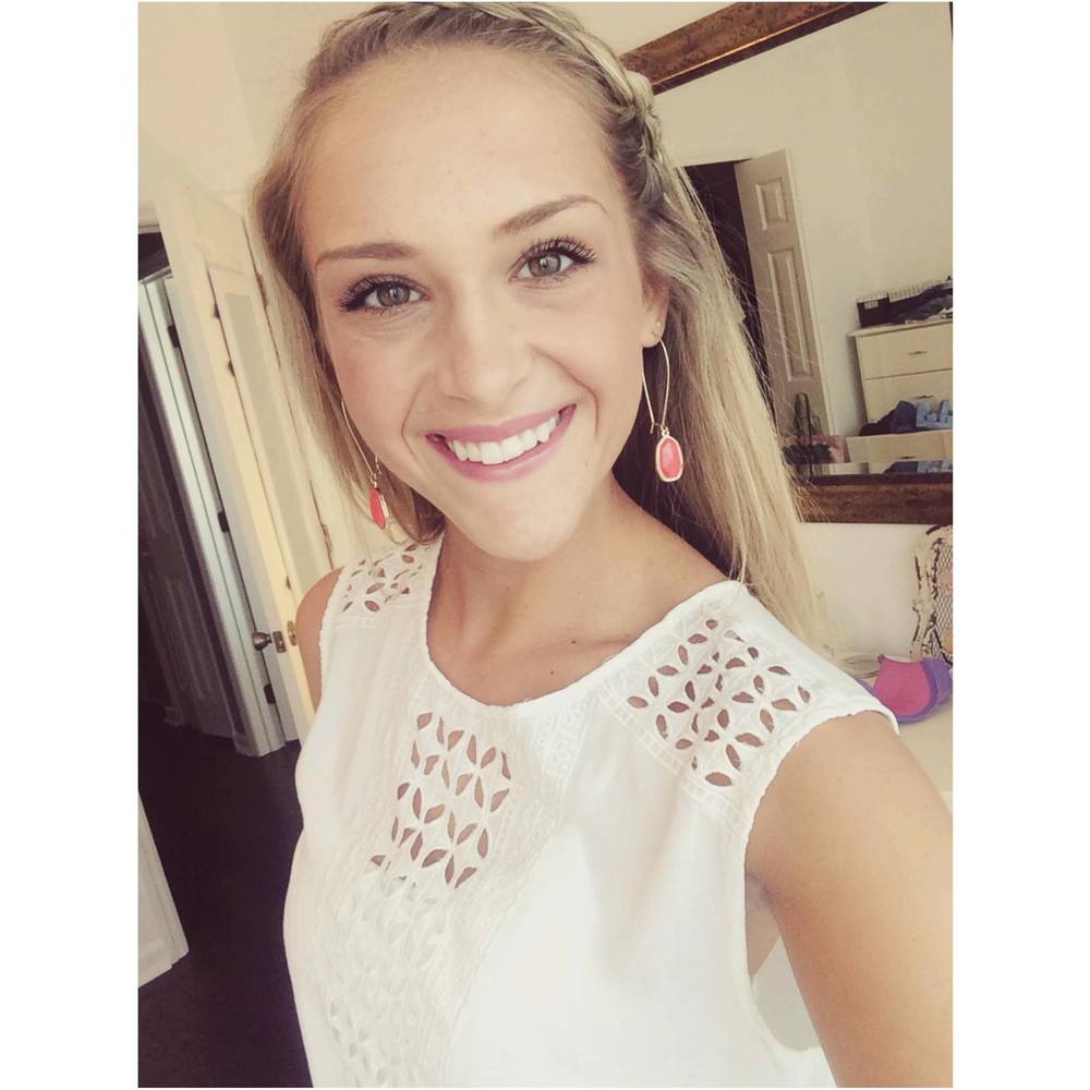 Meet your Posher, Nicole