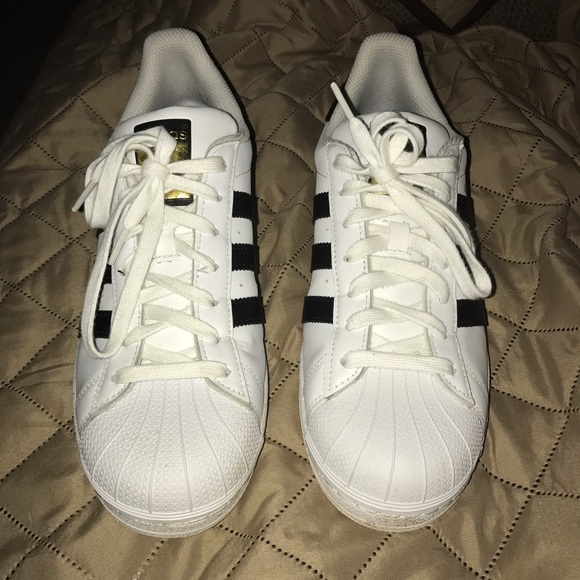 Adidas Shoes - Adidas Superstar