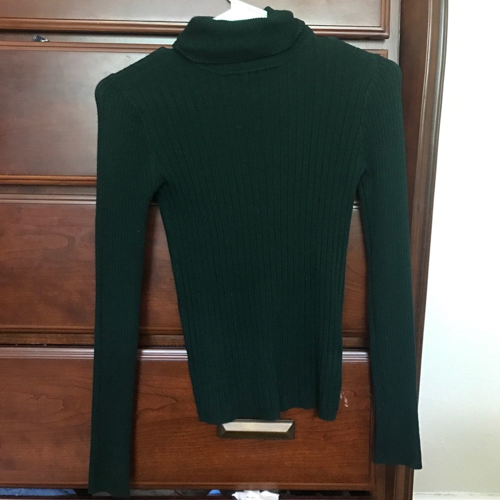 Forever 21 hunter green turtleneck