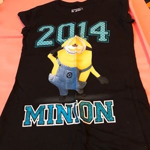 Minion tee