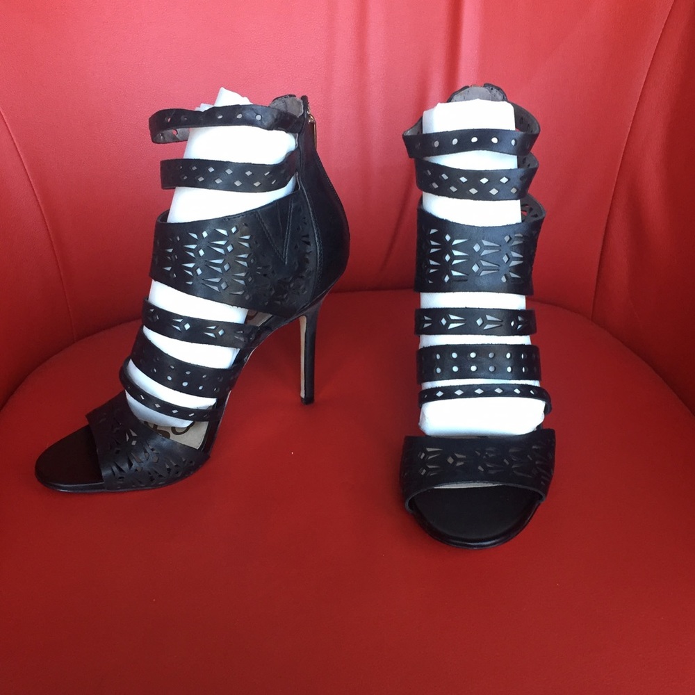 Gorgeous "Like New" Laser Cut Sam Edelman pumps