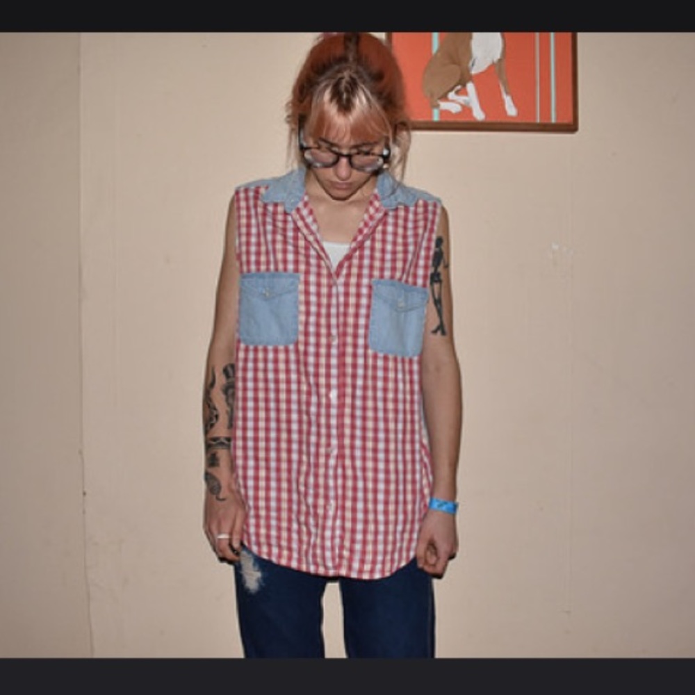 Vintage Sleeveless Button Up