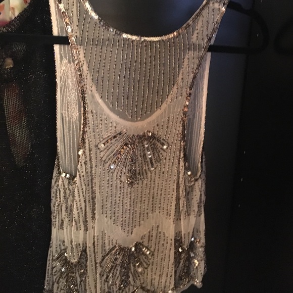 Top - Picture 4 of 4