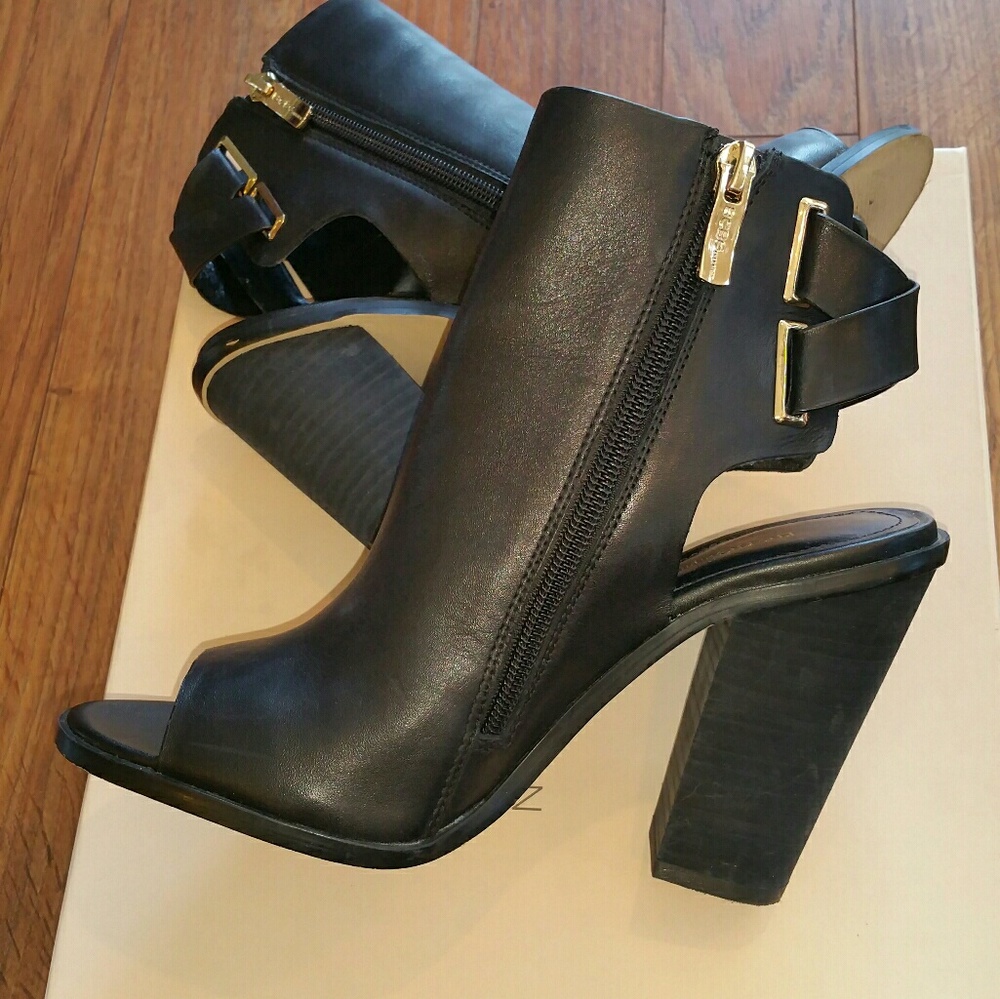 BCBGeneration Black Leather Octavia Peep Toe Mules