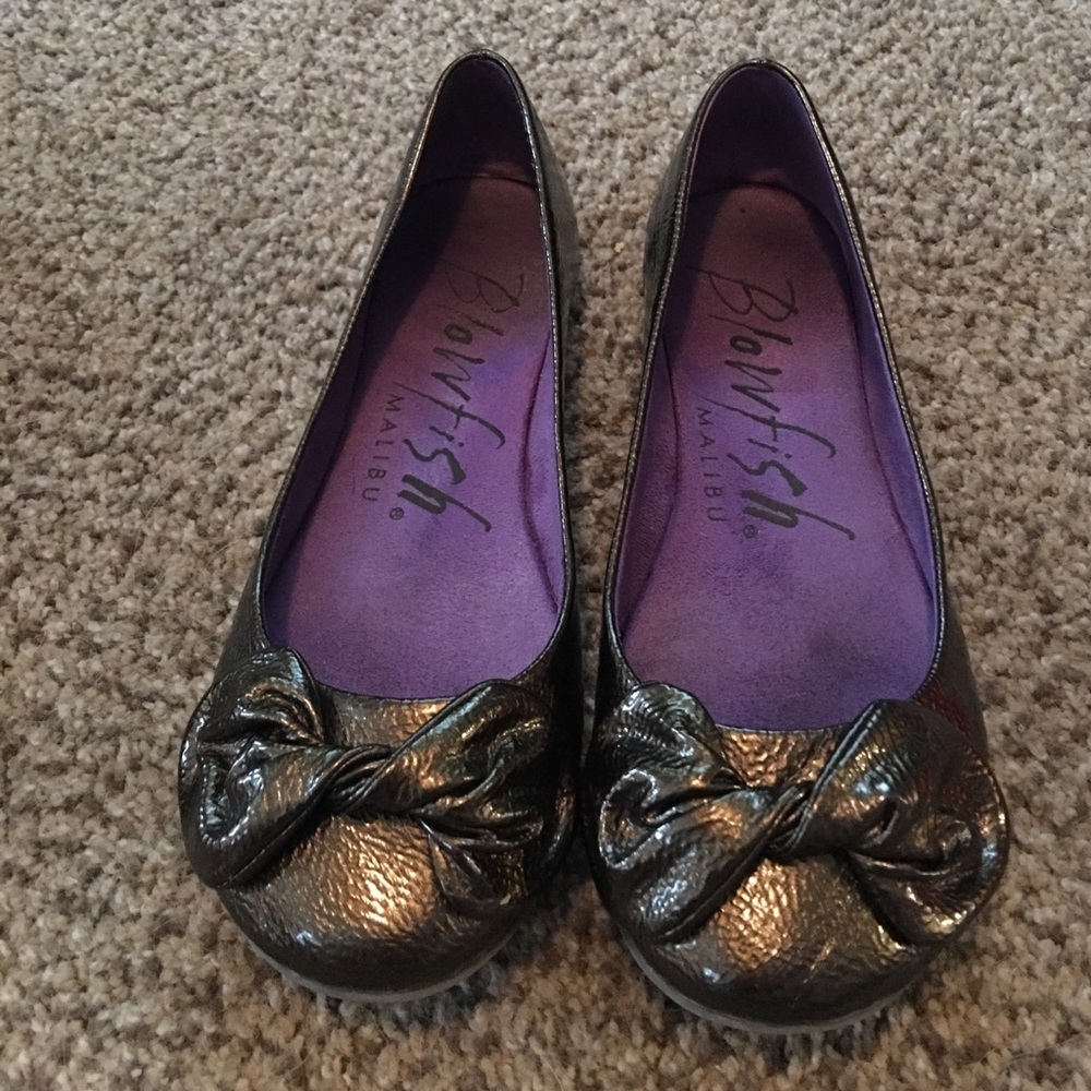 Bronze flats