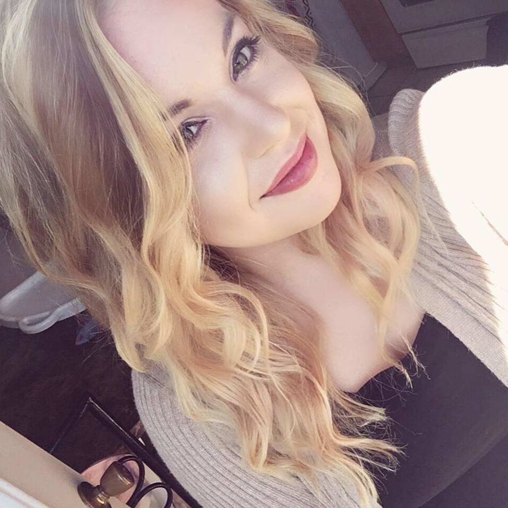 Meet your Posher, Aryn