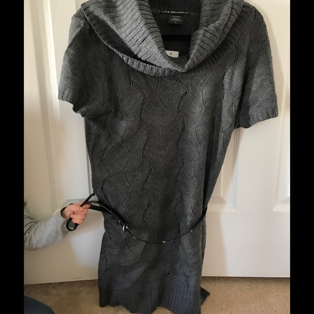 Sweater with belt