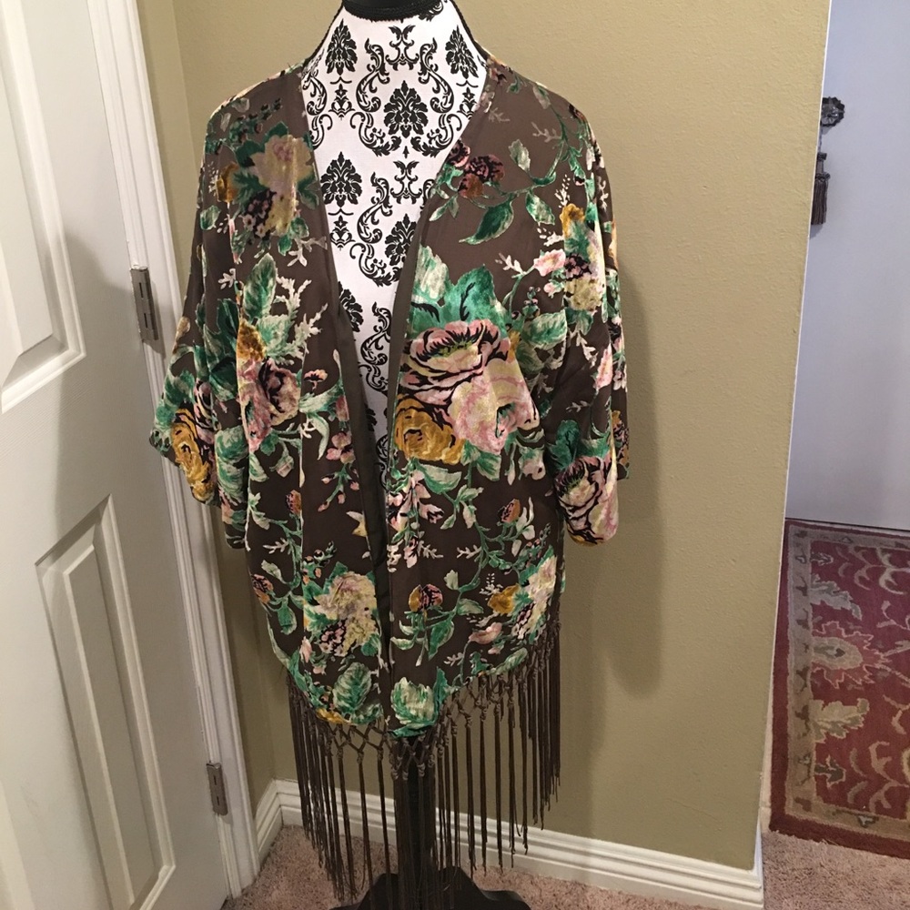 Velvet print Kimono size Medium