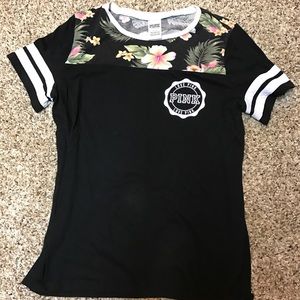 Size L Victoria Secret t shirt