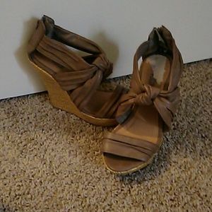 Tan wedges
