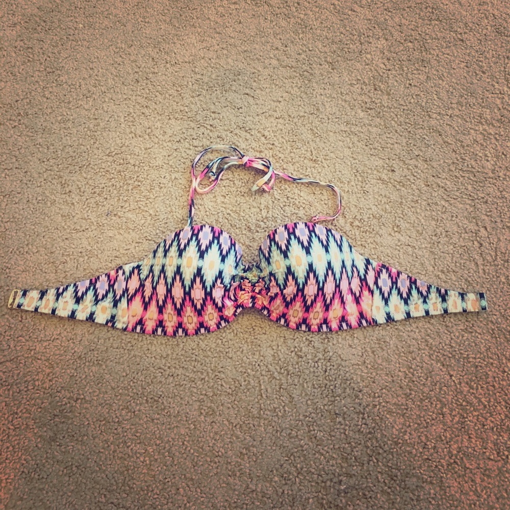 VS Strapless Swim Top 32D