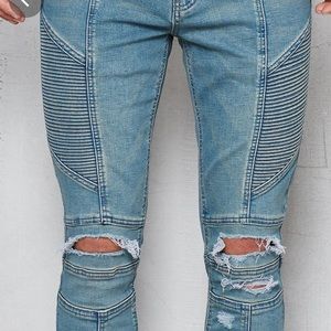 Young & reckless ripped jeans