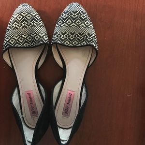 Natural and black Betsey Johnson flats