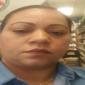 Meet your Posher, Maira