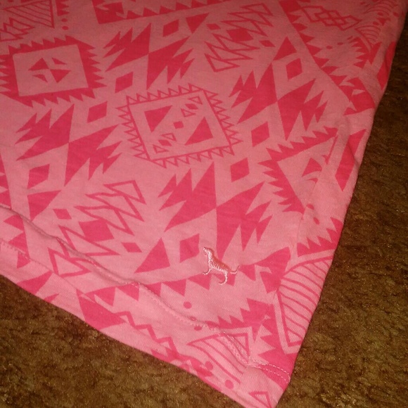 PINK v neck top - Picture 4 of 4