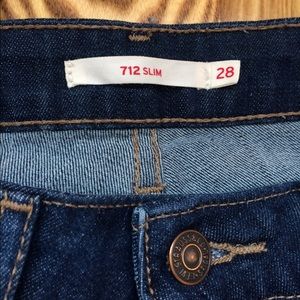 Levi's 712 jeans dark blue