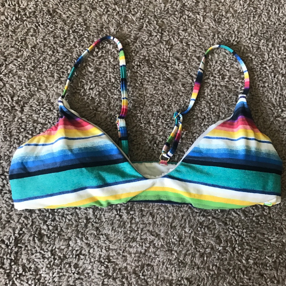 Billabong swimsuit top