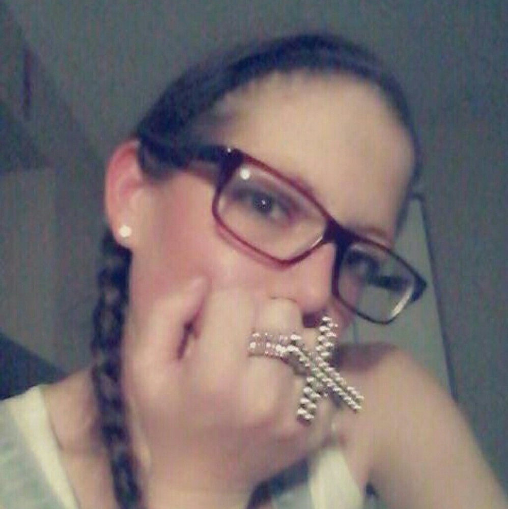 Meet your Posher, Christina