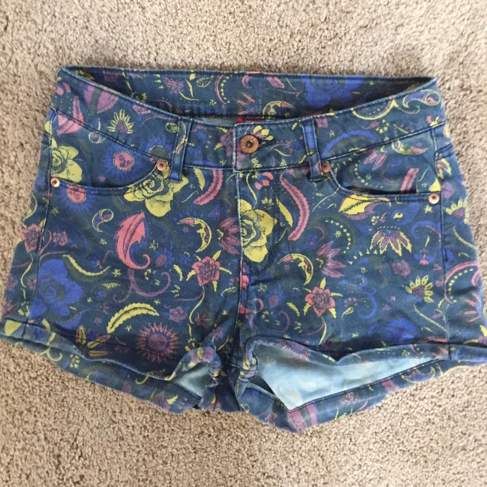 H&M Printed Shorts