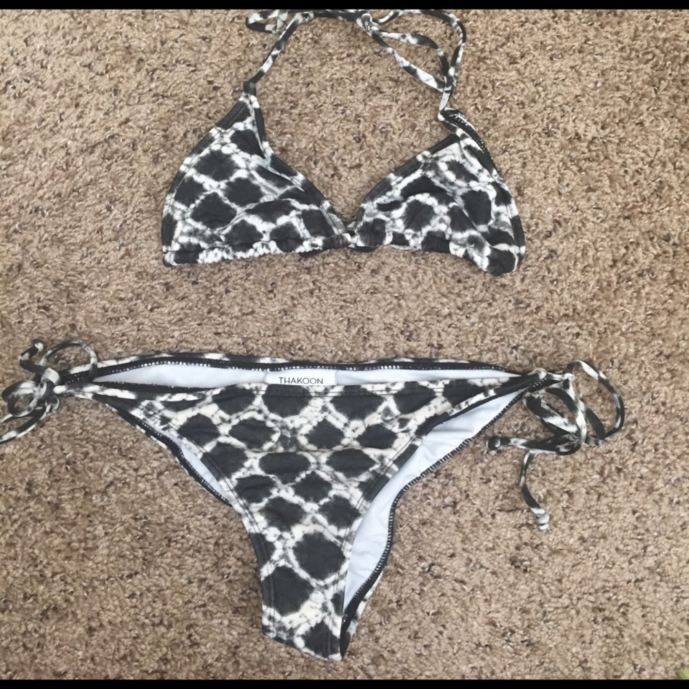 Black and white bikini