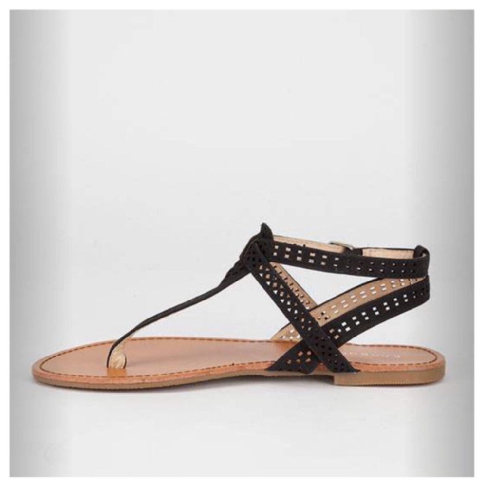 DEAL OF THE WEEK NWOT T Strap Sandals - Picture 3 of 3