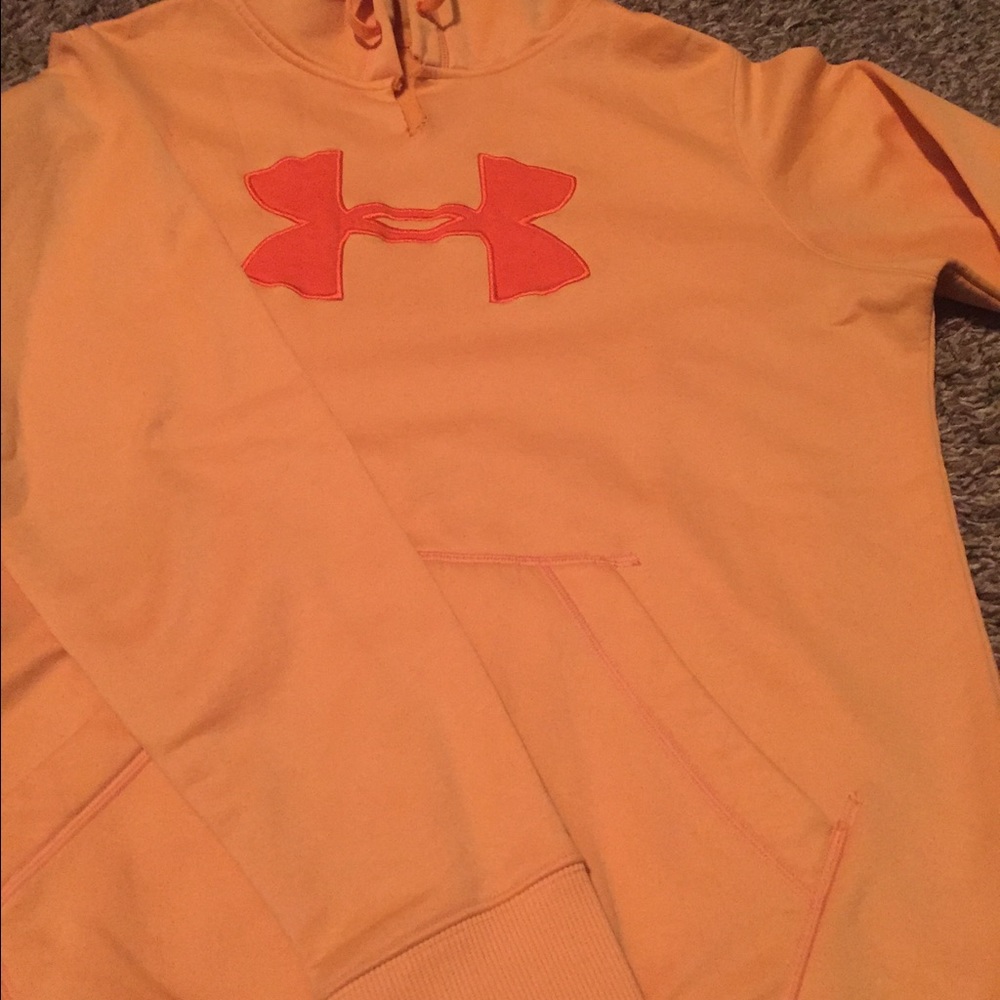 Coral Under Armour sweatshirt
