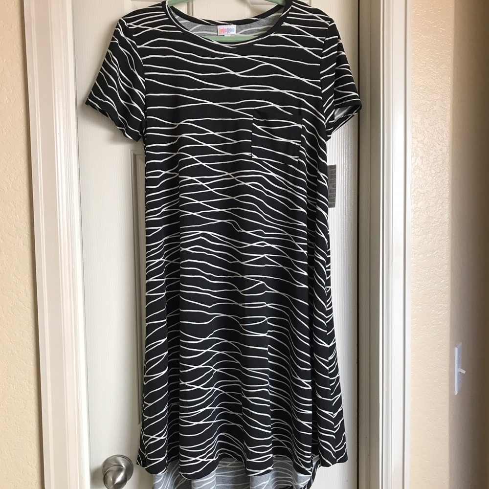 BNWT Medium Carly
