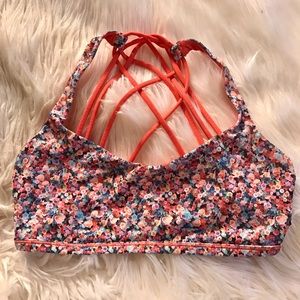 Lulu Lemon Free to Be sports bra