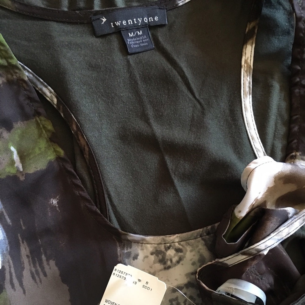 Tank top - Picture 2 of 4