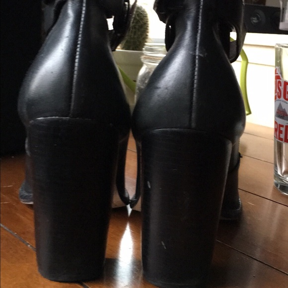 Elizabeth and James booties - Picture 3 of 4