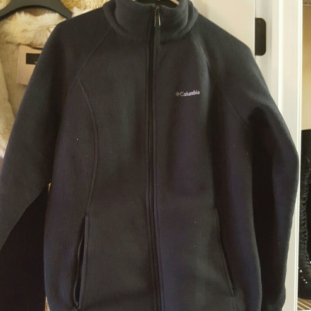 SOLD Columbia fleece