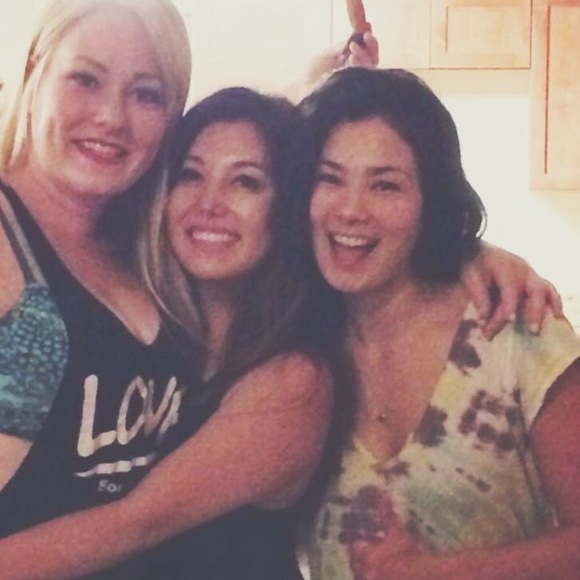 Meet your Posher❣️👩🏻😘 - Picture 2 of 7