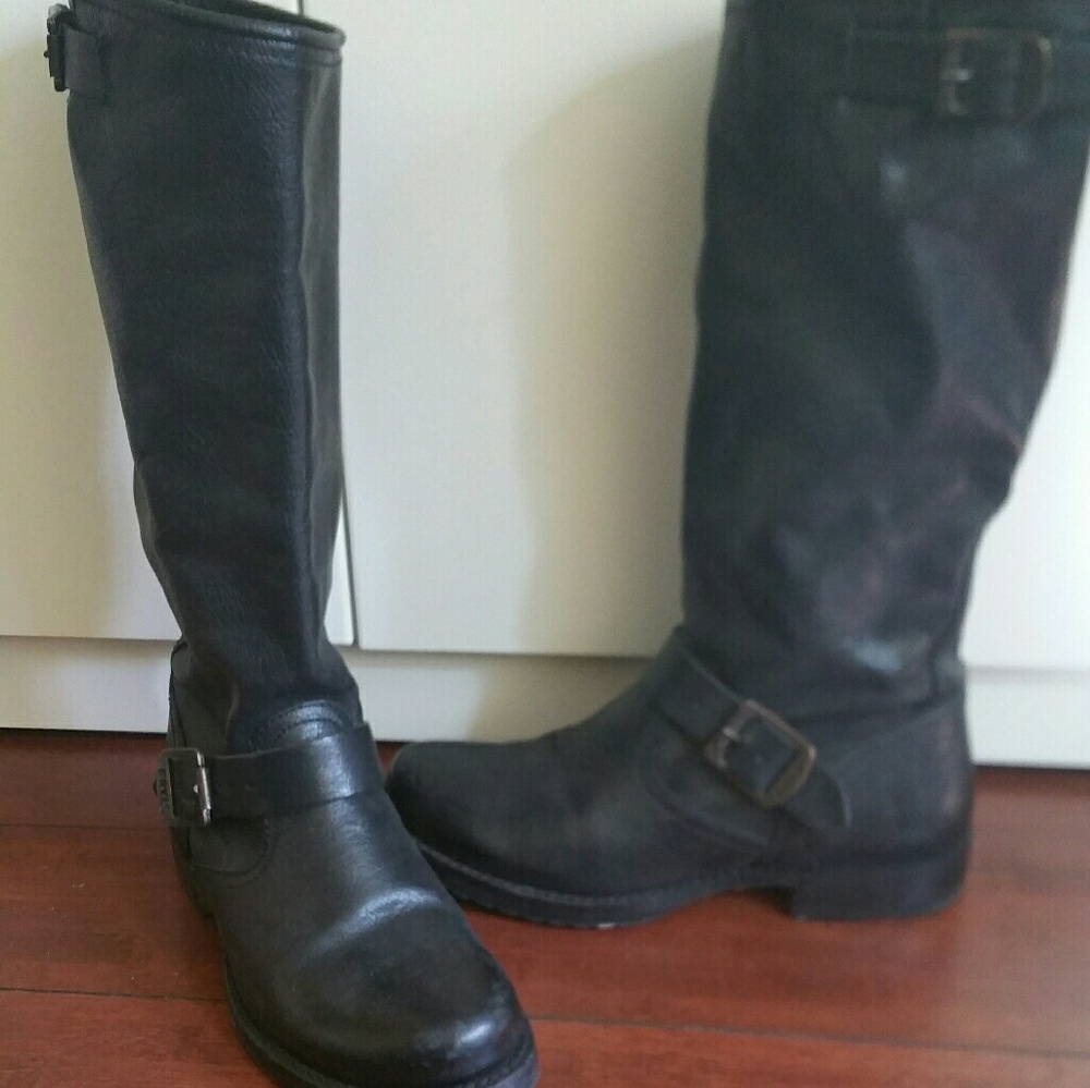 Women's Frye mid calf leather boots