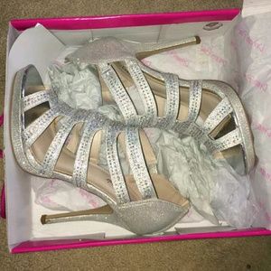 Sparkly Silver. 4 in. Heels.