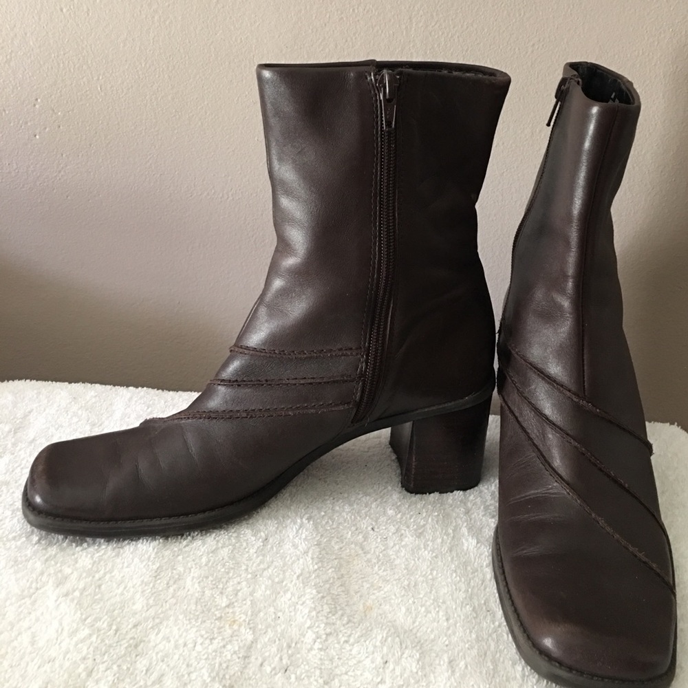 Clarks leather boots.