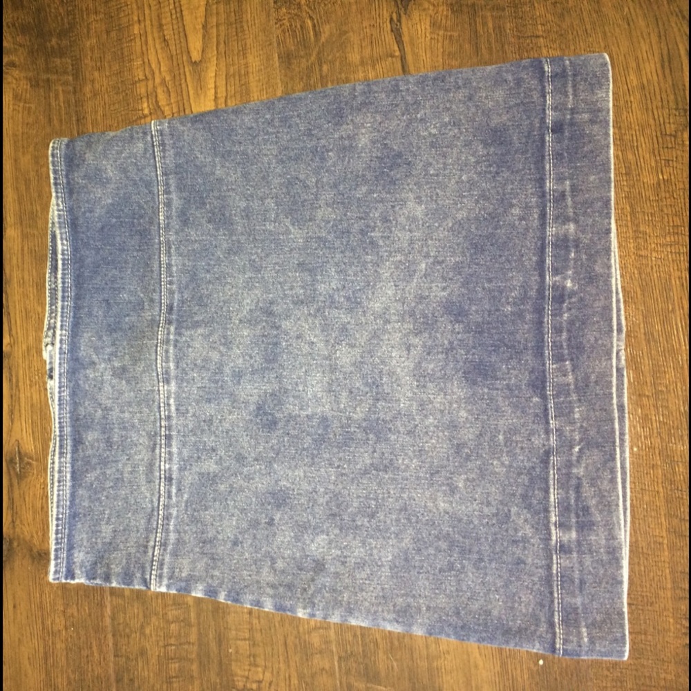 Guess Mini Skirt
