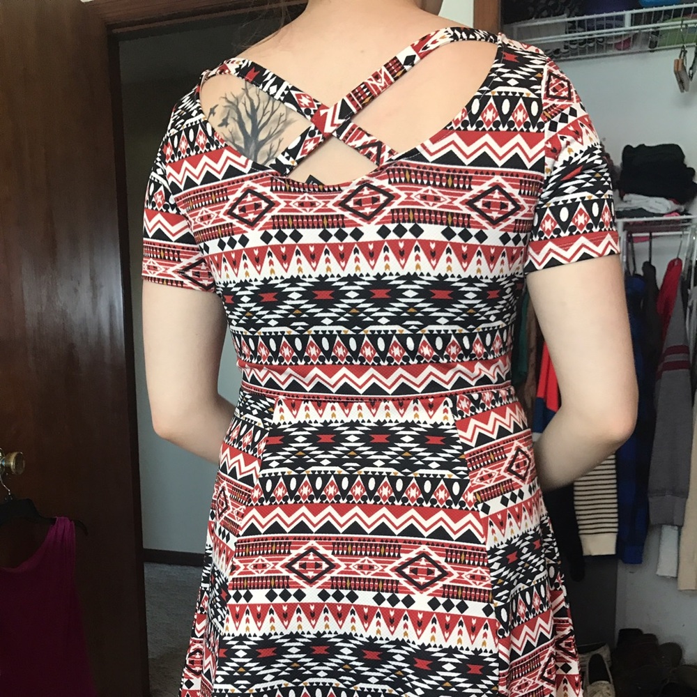 Dress - Picture 3 of 3