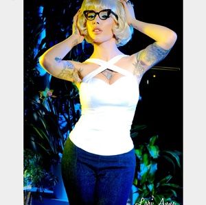 PUG VIXEN TOP white size 2x