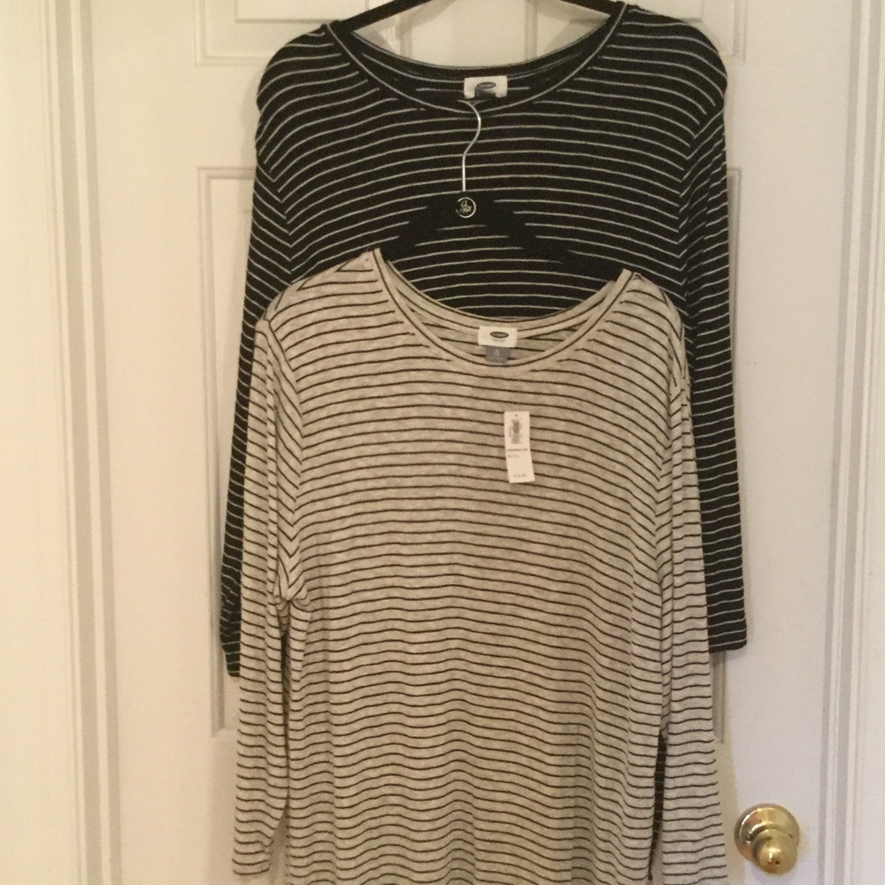 2 Tops Bundled