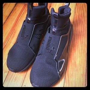 Kylie Jenner Puma in Black Size 9