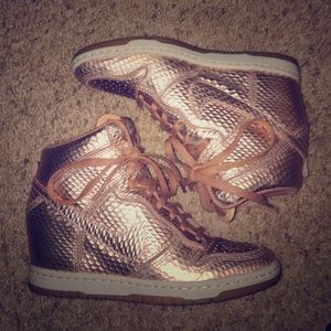 Nike rose gold wedge sneakers