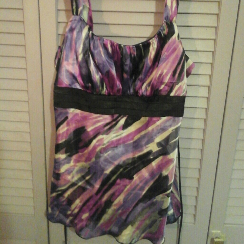 Silky pretty color top