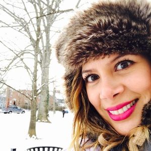 Meet your Posher, Gabriela