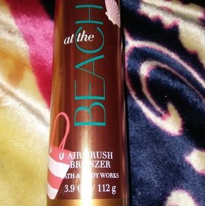 Bath body works airbrush bronzer