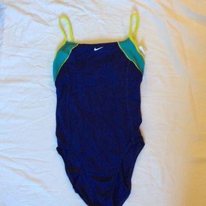 On Sale🚨Nike One Piece