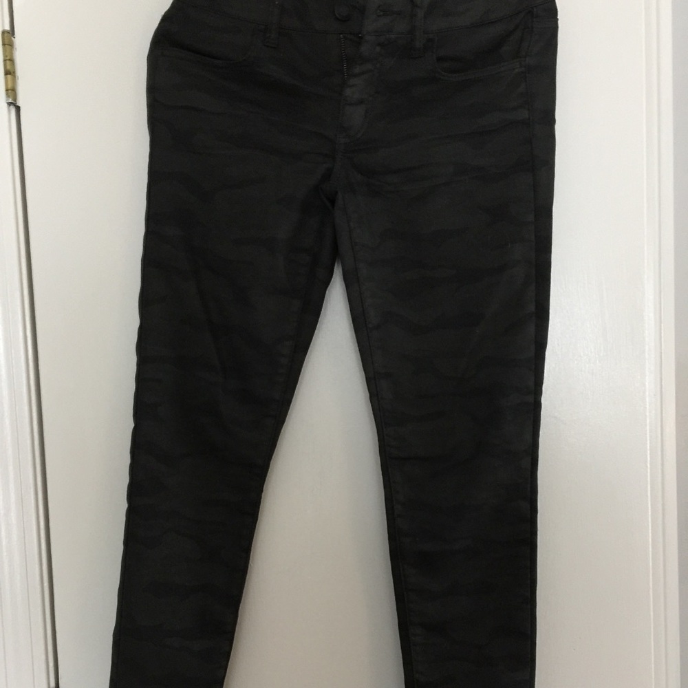 Camo skinny jeans