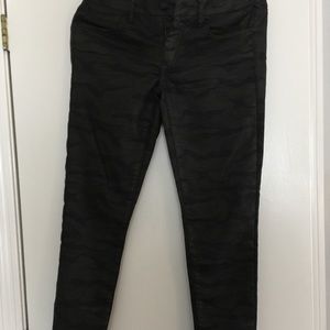Camo skinny jeans